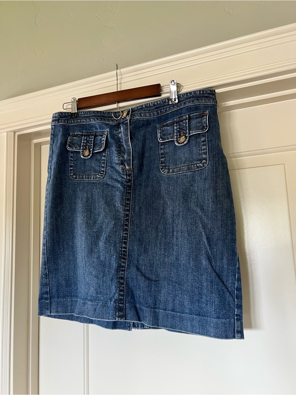 Denim skirt